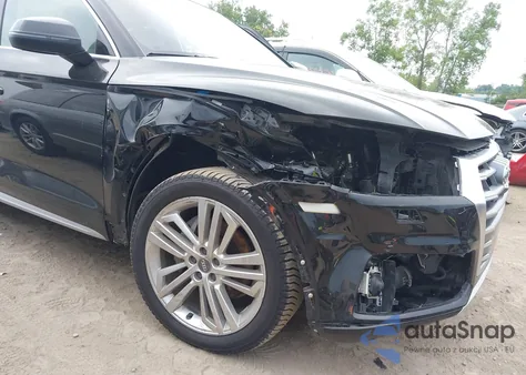 2018 Audi Q5 2.0T Premium/2.0T Tech Premium z USA, uszkodzony, nr VIN WA1CNAFYXJ2196143